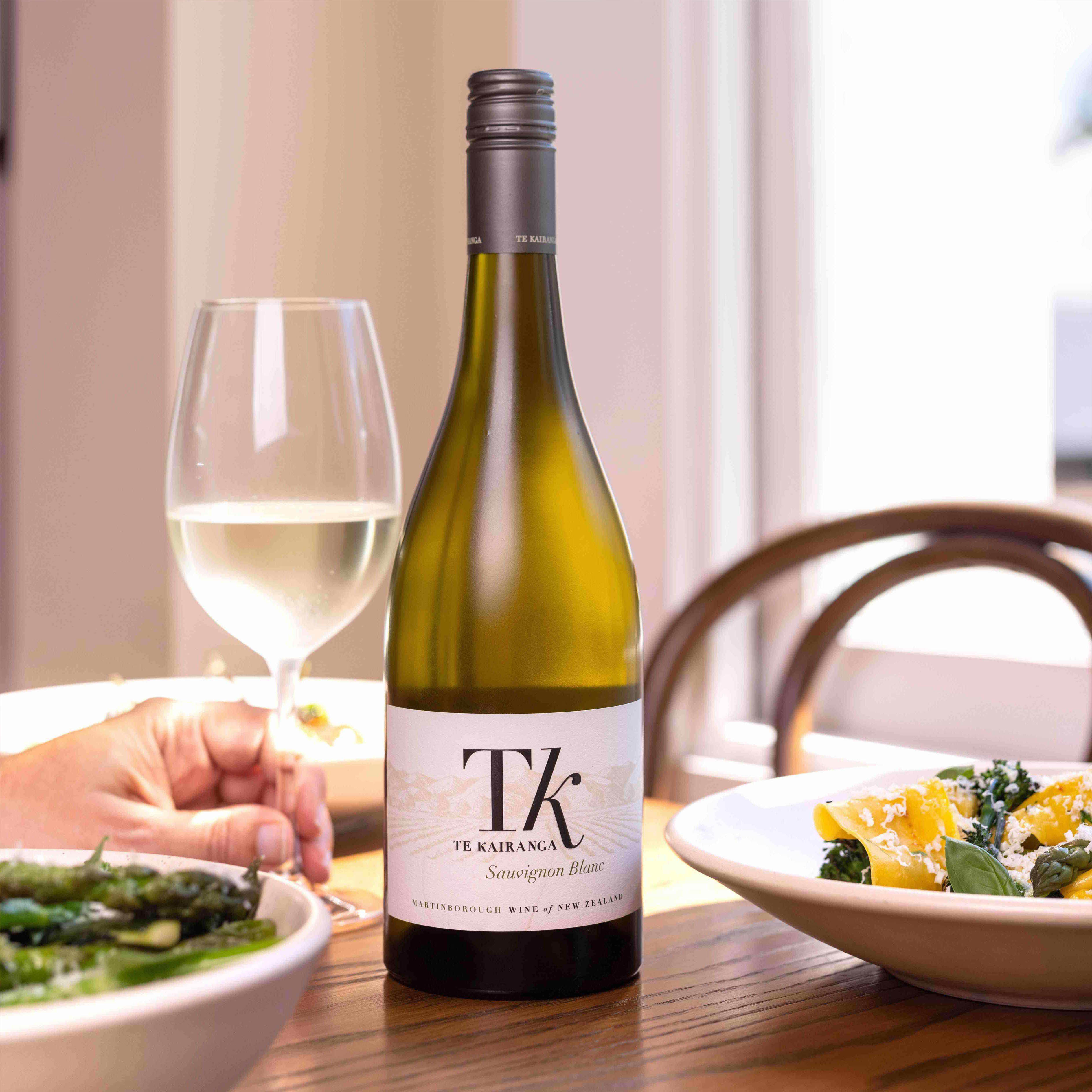 Te Kairanga <br>Estate Sauvignon Blanc 2022